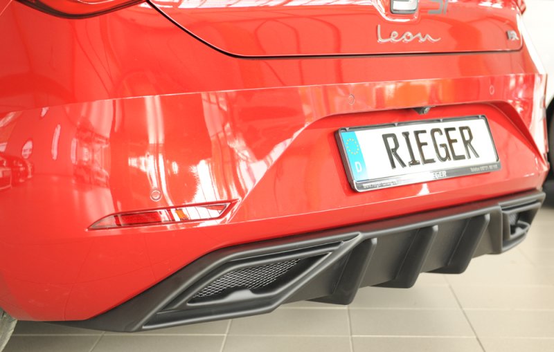 Rieger Heckeinsatz für orig. ESD Seat Leon (KL) 04.20- - 27055