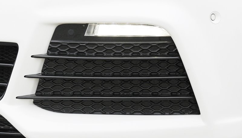 Rieger Lufteinlaßblenden (Aufpreis) schwarz glänzend VW Golf 6 - 88004
