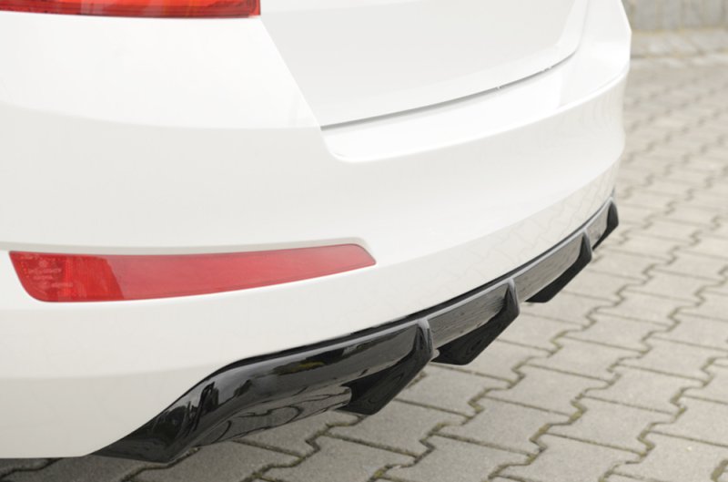 Rieger Heckeinsatz schwarz glänzend Skoda Octavia (5E) 02.13-01.17 (bis Facelift) - 88109