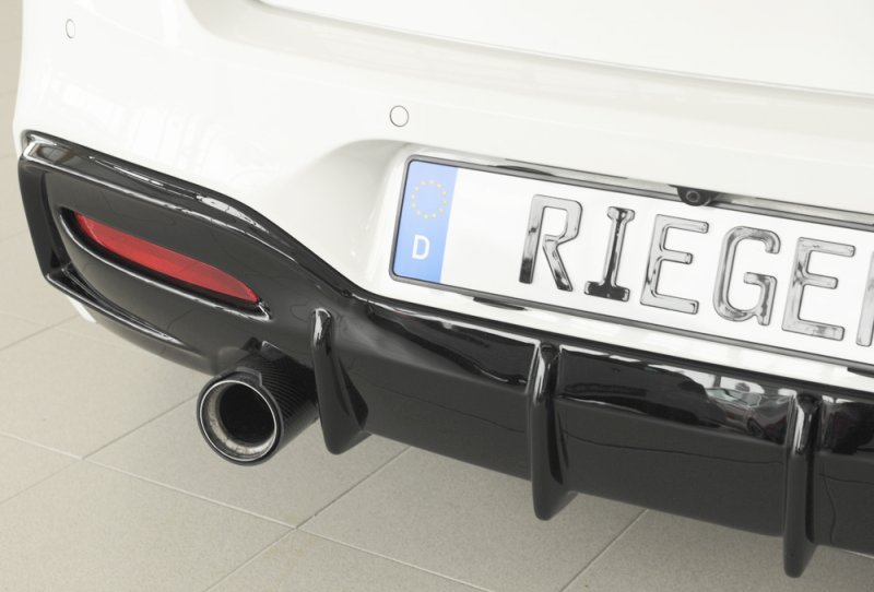 Rieger Heckeinsatz schwarz glänzend BMW 1er F20 (1K4) 05.2015- (ab Facelift) LCI - 88171