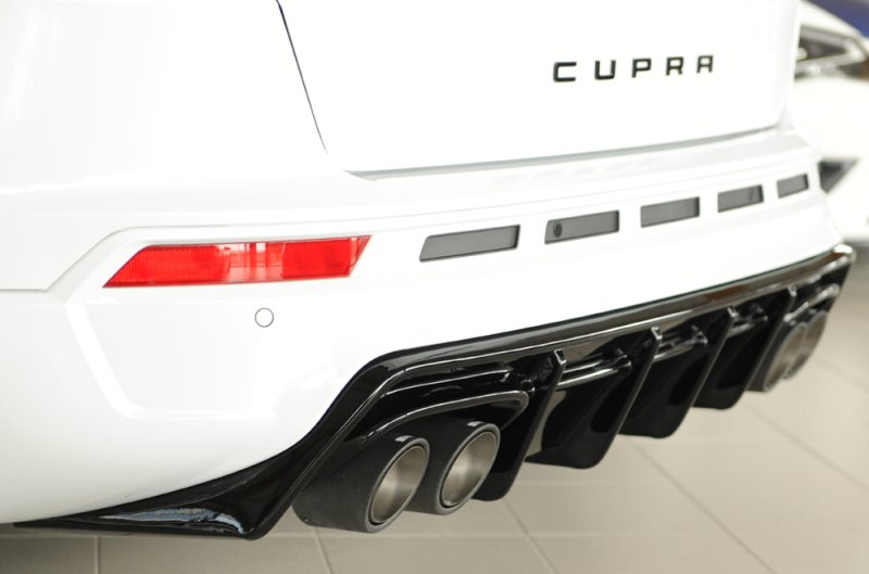 Rieger Heckeinsatz schwarz glänzend Seat Ateca Cupra (5FP) 08.20- (ab Facelift) - 88228