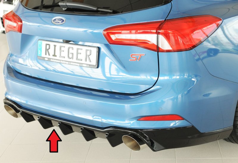 Rieger Heckeinsatz (für Fzg. mit AHK) schwarz glänzend Ford Focus 4 (DEH) 09.18- - 88242