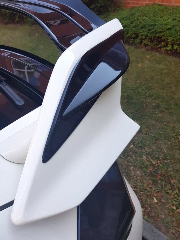 Maxton Spoiler Seitenerweiterung HONDA CIVIC X TYPE R schwarz Hochglanz HO-CI-10-TYPE-R-HS1-G