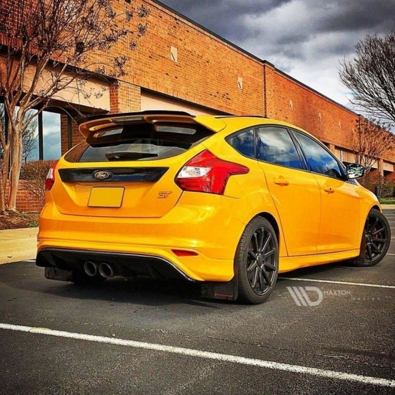 Maxton Diffusor Heck Ansatz für Ford Focus ST Mk3 (RS Look) schwarz Hochglanz FO-FO-3-ST-RS15-RS1-G