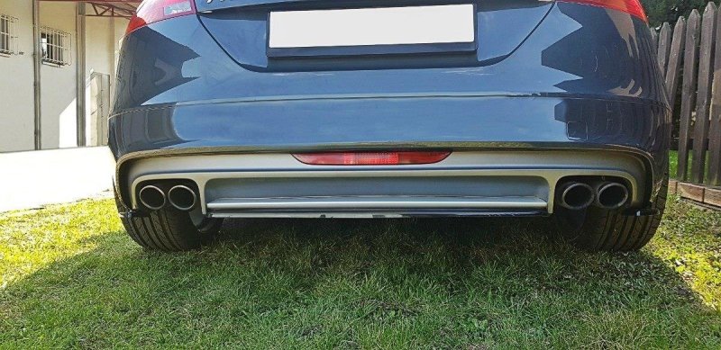 Maxton Mittlerer Diffusor Heck Ansatz für Audi TT S Mk2 (8J) schwarz Hochglanz AU-TT-2-S-RD1-G