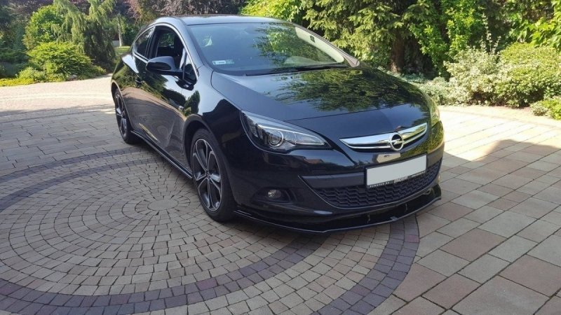 Maxton Front Ansatz für OPEL ASTRA GTC schwarz Hochglanz OP-AS-4-GTC-FD1-G