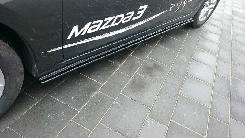 Maxton Seitenschweller Ansatz für Mazda 3 BN (Mk3) Facelift schwarz Hochglanz MA-3-3F-SD1-G