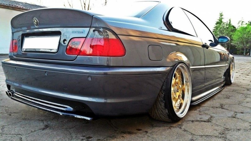 Maxton Mittlerer Diffusor Heck Ansatz für BMW 3er E46 M Paket COUPE  schwarz Hochglanz BM-3-46-C-MPACK-RD1-G