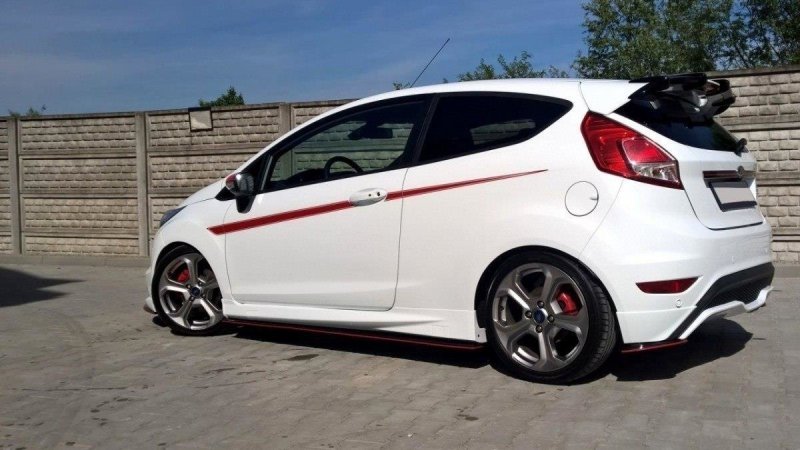 Maxton Heck Ansatz Flaps Diffusor für Ford Fiesta ST / ST-Line / Zetec S Mk7 FL schwarz Hochglanz FO-FI-7F-ST-RSD1-G