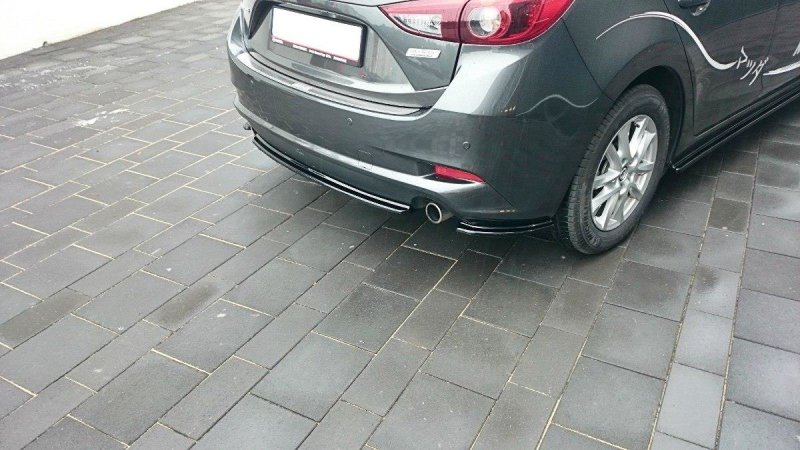 Maxton Mittlerer Diffusor Heck Ansatz für Mazda 3 BM (Mk3) Facelift  schwarz Hochglanz MA-3-3F-RD1-G