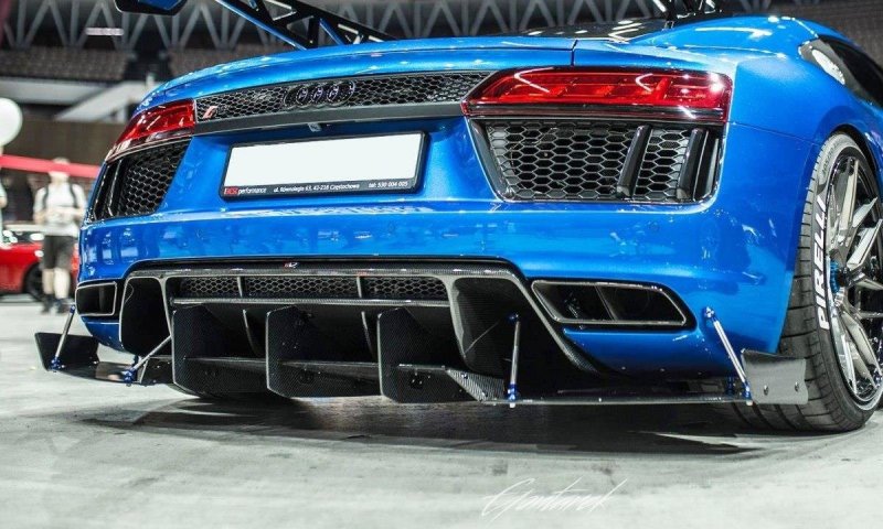 Maxton Heckschürze für Audi R8 Mk.2 AU-R8-2-CNC-RS1