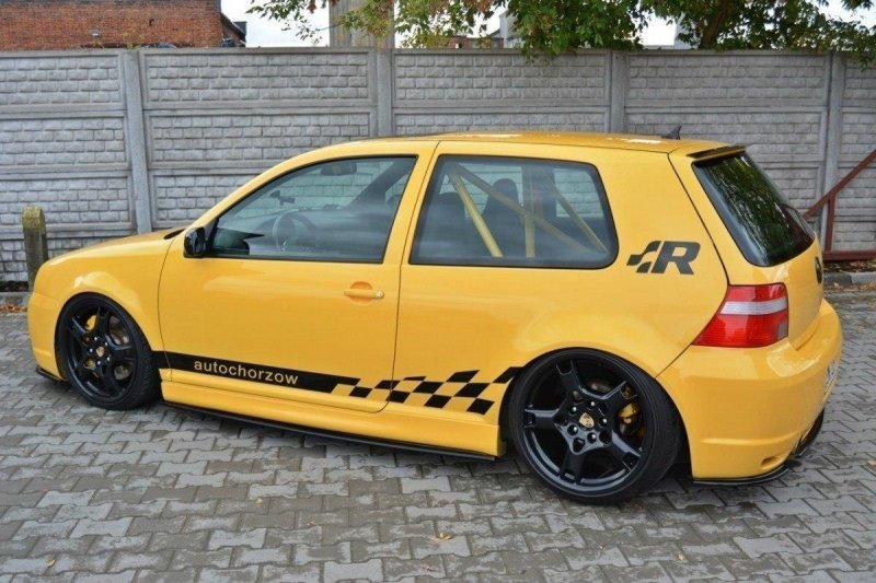 Maxton Seitenschweller Ansatz für VW GOLF 4 R32 schwarz Hochglanz VW-GO-4-R32-SD1-G