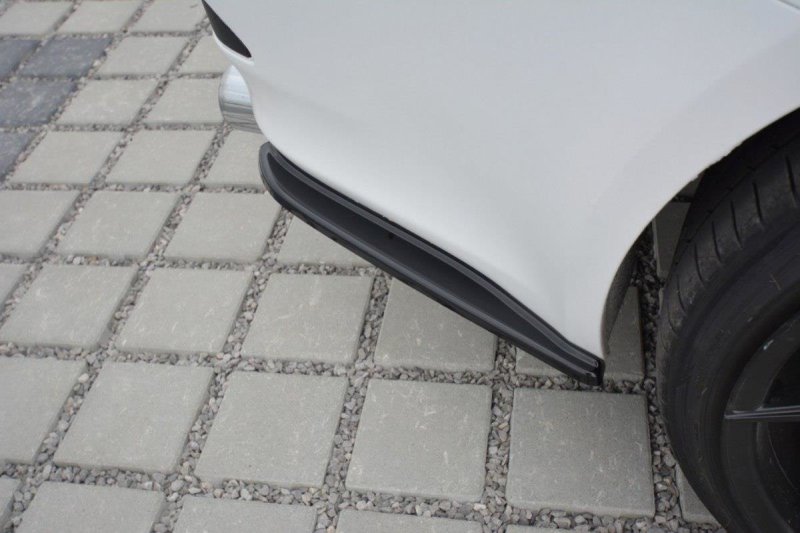 Preview: Maxton Heck Ansatz Flaps Diffusor für Lexus IS Mk2 schwarz Hochglanz LE-IS-2-RSD1-G