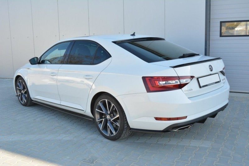 Maxton Spoiler CAP V.1 für Skoda Superb Mk3 / Mk3 FL Hatchback schwarz Hochglanz SK-SU-3-SL-CAP1-G