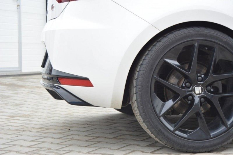 Maxton Diffusor Heck Ansatz für SEAT LEON III FR schwarz Hochglanz SE-LE-3-FR-RS1-G