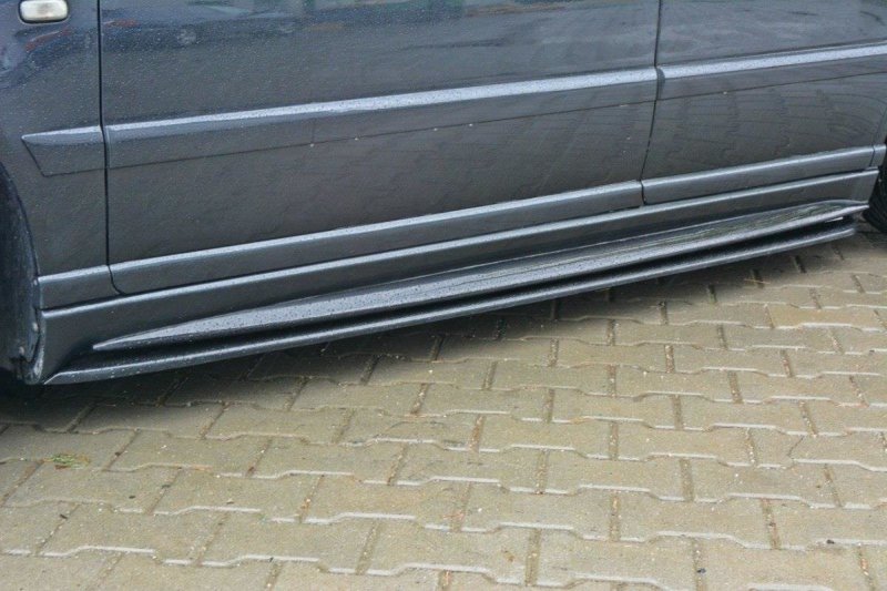 Maxton Seitenschweller Ansatz für AUDI S4 B5 schwarz Hochglanz AU-S4-B5-SD1-G