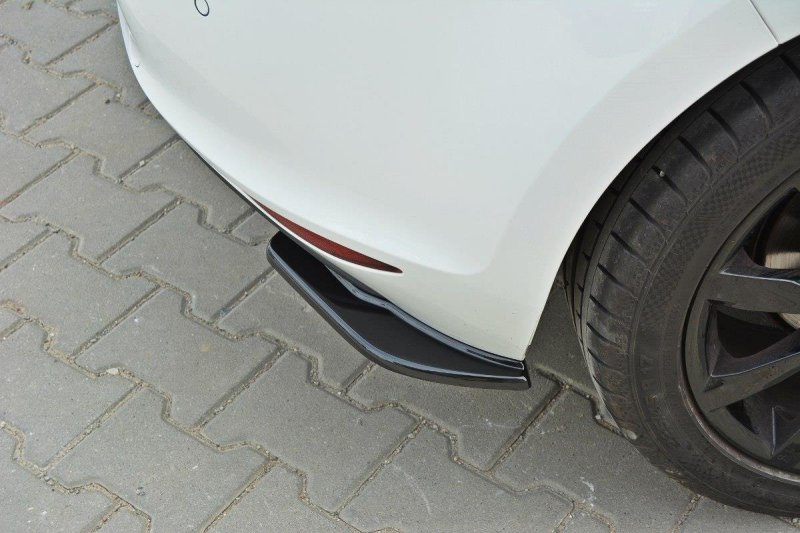 Maxton Heck Ansatz Flaps Diffusor für VW Golf Mk7 Standard schwarz Hochglanz VW-GO-7-RSD1-G
