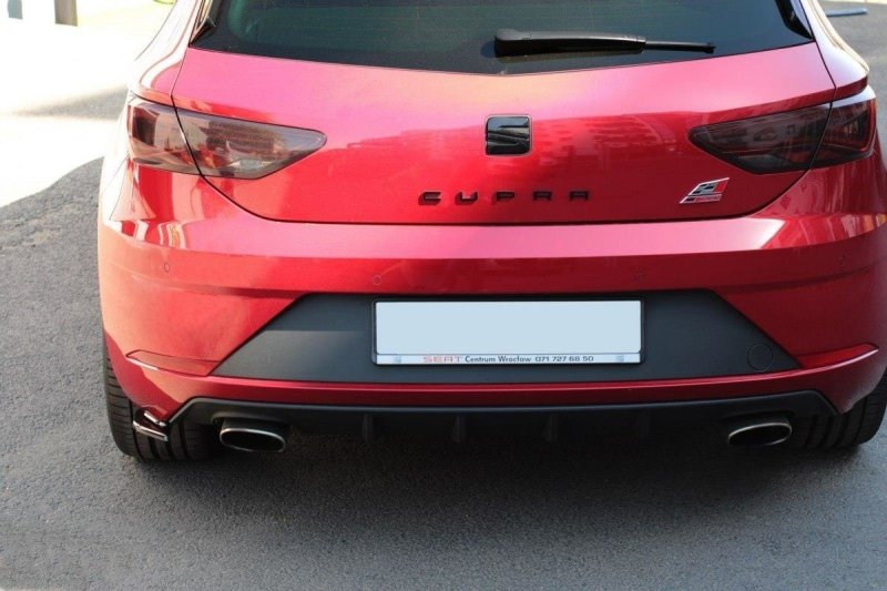Maxton Heck Ansatz Flaps Diffusor V.2 für Seat Leon Cupra Mk3 FL Hatchback schwarz Hochglanz SE-LE-3F-CU-RSD2-G