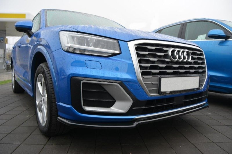 Maxton Front Ansatz für Audi Q2 Mk.1 schwarz Hochglanz AU-Q2-1-FD1-G