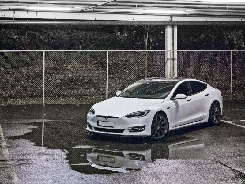 Maxton Seitenschweller Ansatz für Tesla Model S Facelift schwarz Hochglanz TE-MODELS-1F-SD1-G