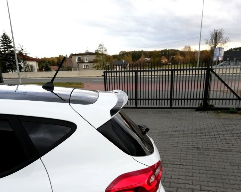 Maxton Spoiler CAP für Ford Fiesta Mk8  schwarz Hochglanz FO-FI-8-CAP1-G