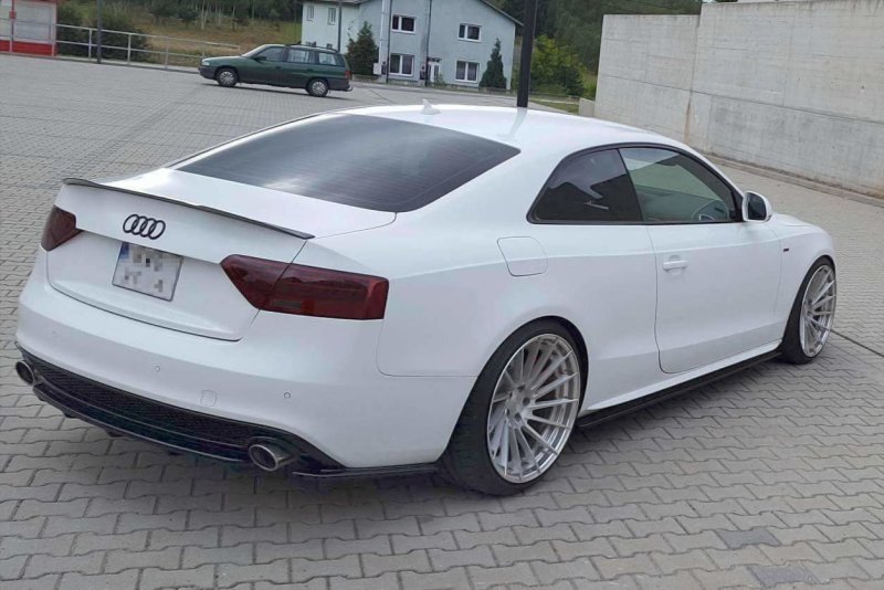 Maxton Heck Ansatz Flaps Diffusor für AUDI A5 S-LINE Facelift schwarz Hochglanz AU-A5-1F-SLINE-RSD1-G