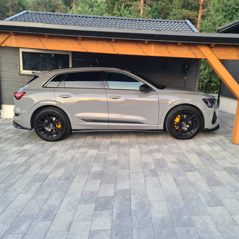 Maxton Seitenschweller Ansatz Audi e-Tron S-Line schwarz Hochglanz AU-ETRON-1-SLINE-SD1-G