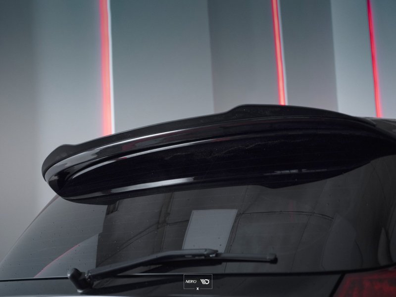 Maxton Spoiler CAP für BMW 1er E81/ E87 FACELIFT (AERO SPOILER) schwarz Hochglanz BM-1-81F-CAP1-G