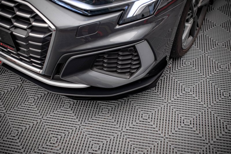Maxton Front Flaps Audi S3/A3 S-Line 8Y schwarz Hochglanz AUA38YSLINECNC-FSF1-G