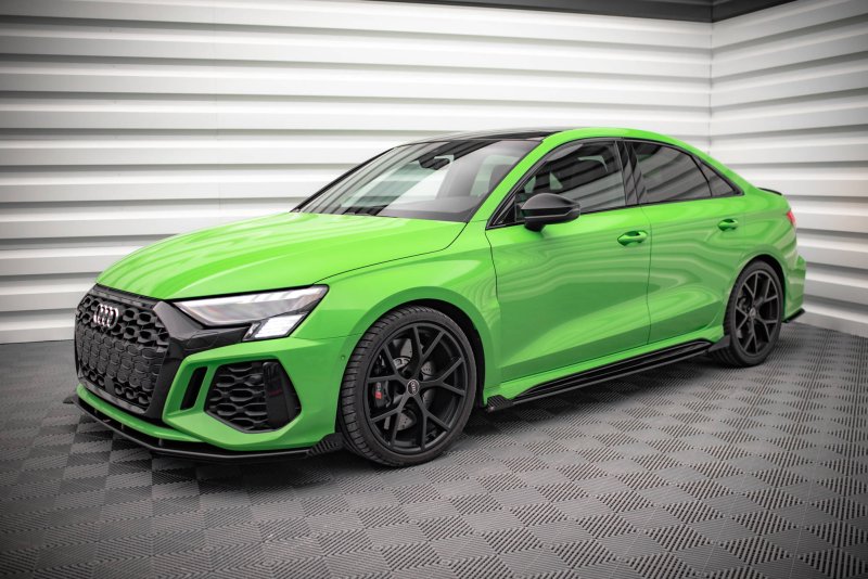 Maxton Street Pro Seitenschweller Ansatz für + Flaps Audi RS3 Limousine 8Y schwarz Hochglanz AURS38YSCNC-SD1BRB+SF1-G