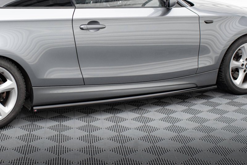 Maxton Seitenschweller Ansatz BMW 1er M-Paket E82 schwarz Hochglanz BM-1-82-MPACK-C-SD1-G