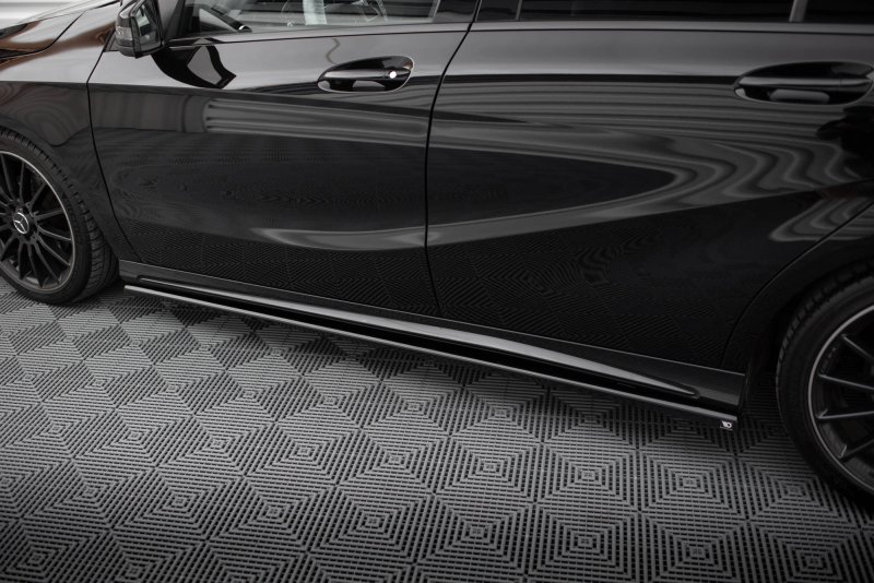 Maxton Seitenschweller Ansatz Mercedes-Benz A AMG-Line W176 Facelif schwarz Hochglanz ME-A-176F-AMGLINE-SD1-G