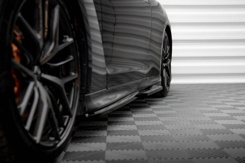 Maxton Seitenschweller Ansatz Nissan GTR R35 Facelift schwarz Hochglanz NI-GTR-4F3-SD1-G