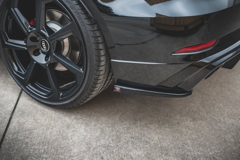 Maxton Heck Ansatz Flaps Diffusor V.2 für Audi RS3 8V Sportback Facelift schwarz Hochglanz AU-RS3-8VF-RSD2-G