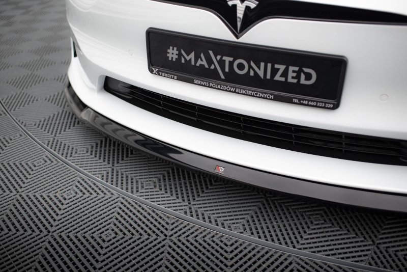 Maxton Front Ansatz V.2 Tesla Model S Plaid Mk1 Facelift schwarz Hochglanz TE-MODELS-1F2-PL-FD2-G