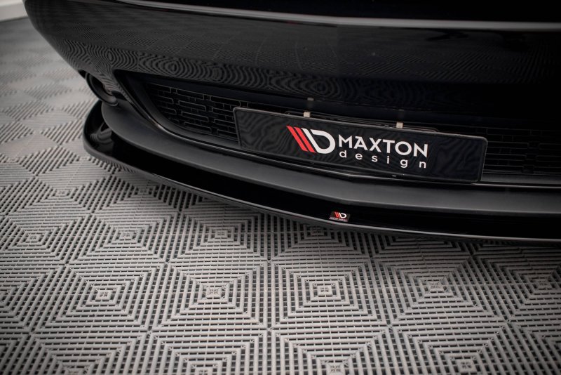 Preview: Maxton Front Ansatz für Dodge Challenger RT Mk3 Facelift schwarz Hochglanz DO-CHL-3-RT-FD1-G
