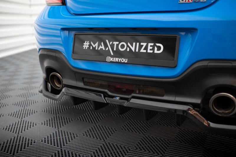 Maxton Mittlerer Cup Diffusor Heck Ansatz V.3 Toyota GR86 Mk1 schwarz Hochglanz TO-GR86-1-RD3G+RD6-G