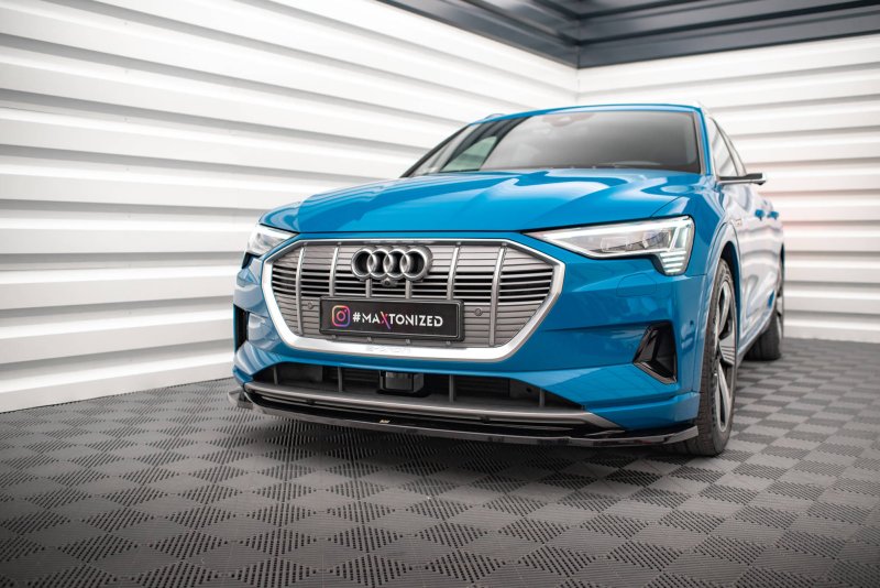Maxton Front Ansatz V.1 für Audi e-tron schwarz Hochglanz AU-ETRON-1-FD1-G