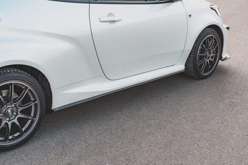 Maxton Racing Seitenschweller Ansatz für Toyota GR Yaris Mk4 TOYA4GR4CNC-SD1BRB