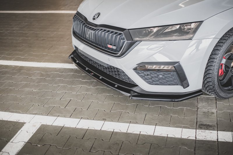 Maxton Front Ansatz V.1 für Skoda Octavia RS Mk4 schwarz Hochglanz SK-OC-4-RS-FD1-G