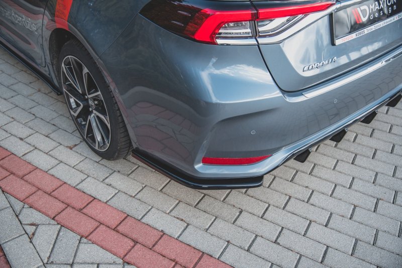 Maxton Heck Ansatz Flaps Diffusor für Toyota Corolla XII Limousine schwarz Hochglanz TO-CO-12-S-RSD1-G