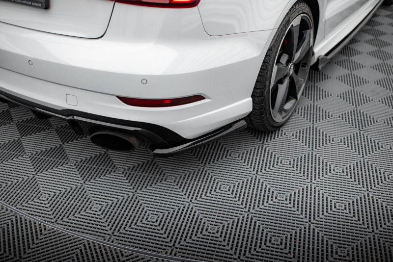 Maxton Heck Ansatz Flaps Diffusor V.2 Audi RS3 Limousine 8V Facelift schwarz Hochglanz AU-RS3-8VF-S-RSD2-G