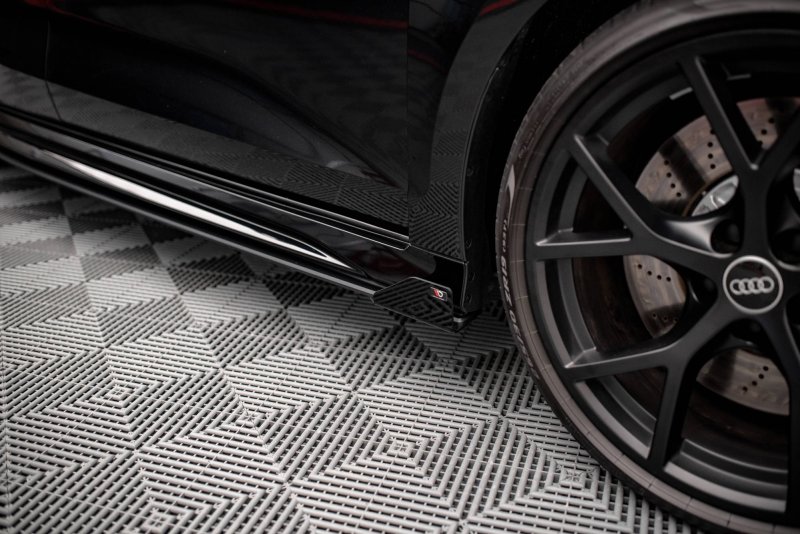 Maxton Side Flaps Audi RS3 Sportback 8Y schwarz Hochglanz AURS38YCNC-SRF1-G