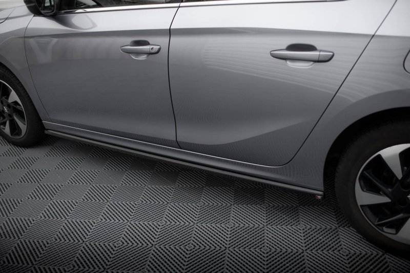 Maxton Seitenschweller Ansatz Opel Corsa F ( Mk6) schwarz Hochglanz OP-CO-F-SD1-G