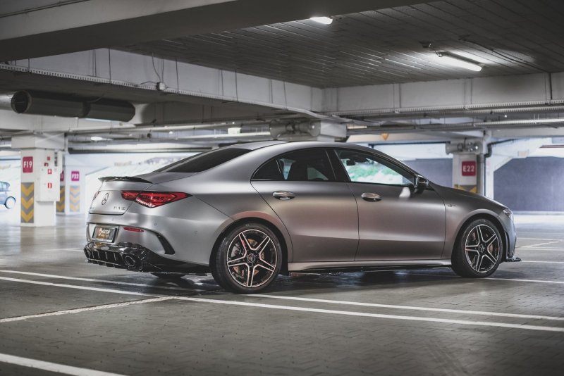 Maxton Diffusor Heck Ansatz für Mercedes-AMG CLA 35 Aero / 45 Aero C118 schwarz Hochglanz ME-CLA-118-AMG-RS1-G