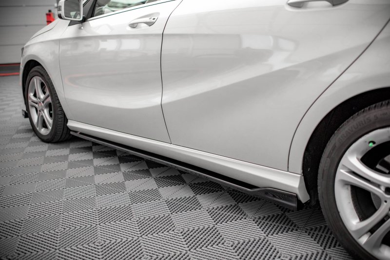 Maxton Seitenschweller Ansatz für V.1 für Mercedes-Benz A W176 schwarz Hochglanz ME-A-176-SD1-G