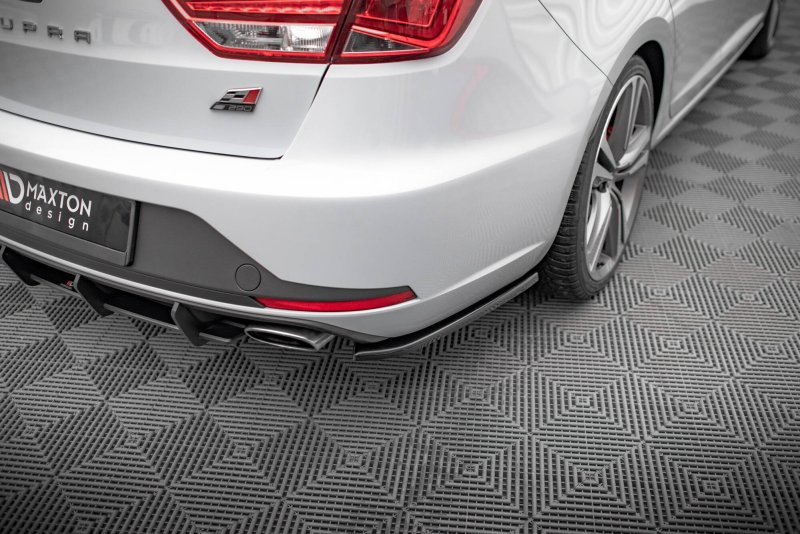 Maxton Heck Ansatz Flaps Diffusor V.1 Seat Leon Cupra Sportstourer Mk3 schwarz Hochglanz SE-LE-3-CU-ST-RSD1-G
