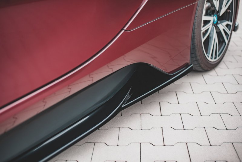 Maxton Seitenschweller Ansatz für BMW i8 schwarz Hochglanz BM-I8-1-SD1-G