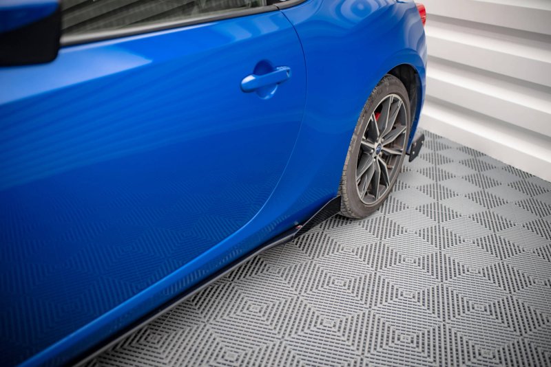 Preview: Maxton Street Pro Seitenschweller Ansatz für + Flaps Subaru BRZ Mk1 Facelift schwarz Hochglanz SUBRZ1FCNC-SD1B+SF1-G