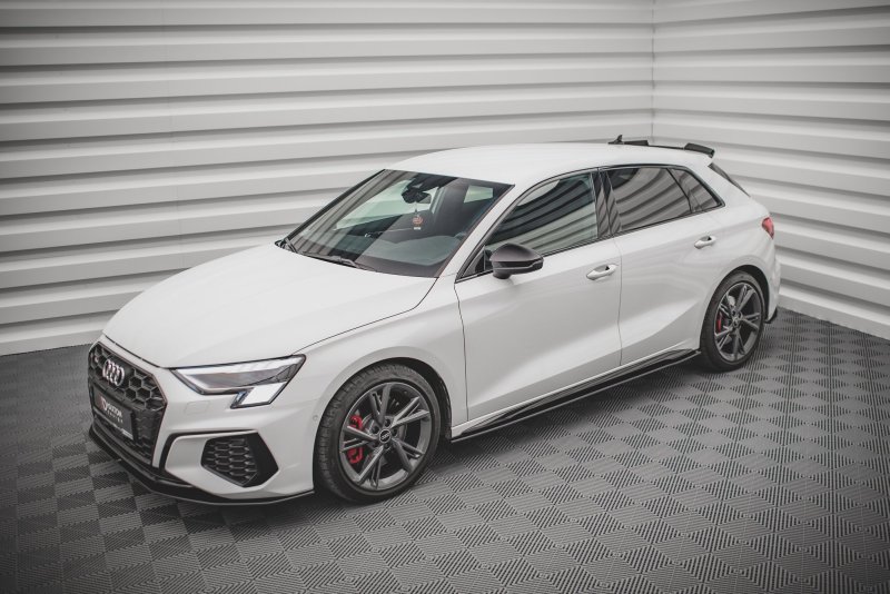 Maxton Street Pro Seitenschweller Ansatz für Audi S3 / A3 S-Line 8Y AUA38YSLINECNC-SD1BRB